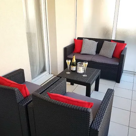 La Pleiade Apartment *